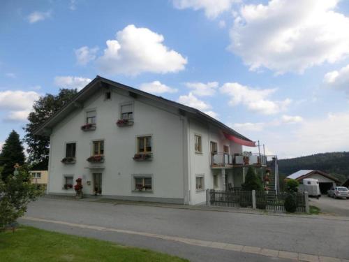 Ferienhaus Gustl - Apartment - Bischofsreut