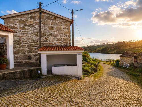 Casa D'os Eiras in Aguiar Da Beira