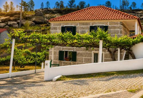 Casa D'os Eiras in Aguiar Da Beira