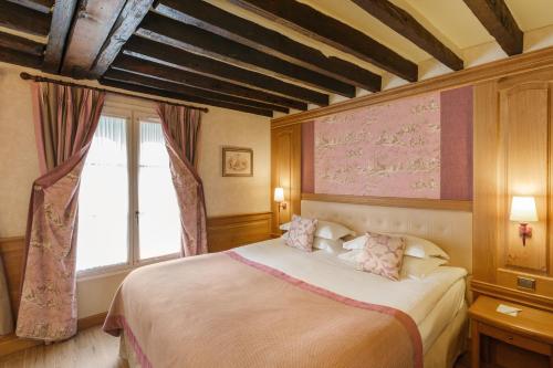 Double or twin room, superior