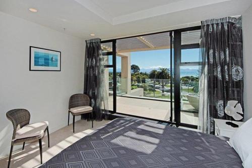2 king beds, 2 twin beds
