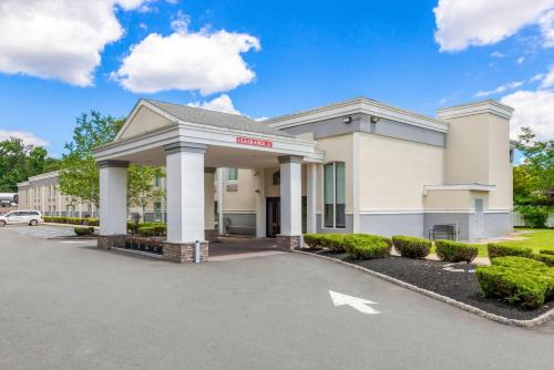 Quality Inn Edison-New Brunswick - image 11