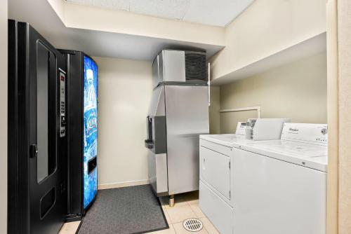 Quality Inn Edison-New Brunswick - image 27