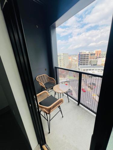 Balcony/terrace, Luxury 2BR Near MBZ Stadium & Airport in Blandtown