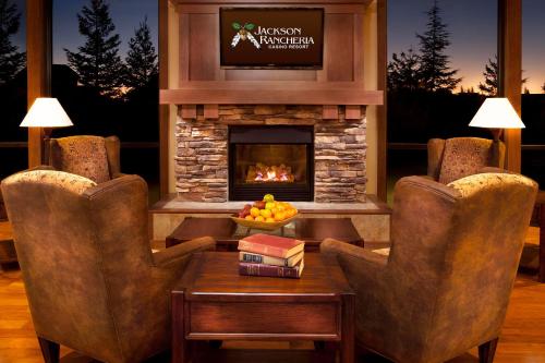 Jackson Rancheria Casino Resort - 로비