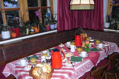 Ételek és italok, Haus Morgensonne in Pettneu Am Arlberg