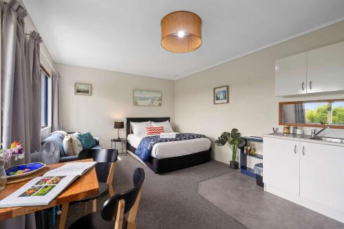 Butlers Studio One in Oakura