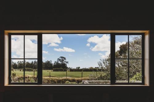 THE RIVER RETREAT OFF THE GRID in Inglewood