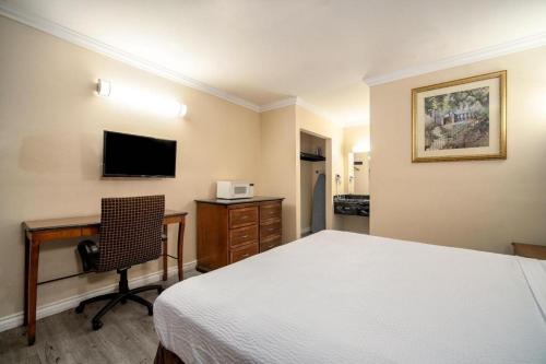 Sea Rock Inn-Los Angeles – Los Angeles, CA