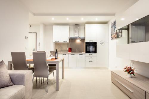 Fior Apartments - main image