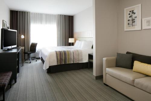 Country Inn & Suites by Radisson, Madison West, WI