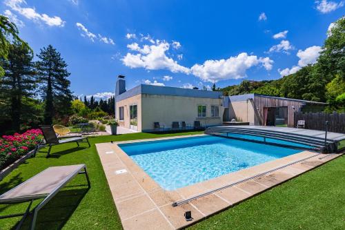 Villa Montplaisir 180m² - Jacuzzi in Charmes Sur Rhone
