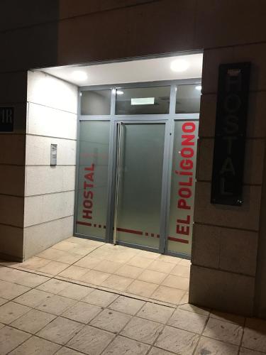Hostal El Poligono in 薩莫拉市中心