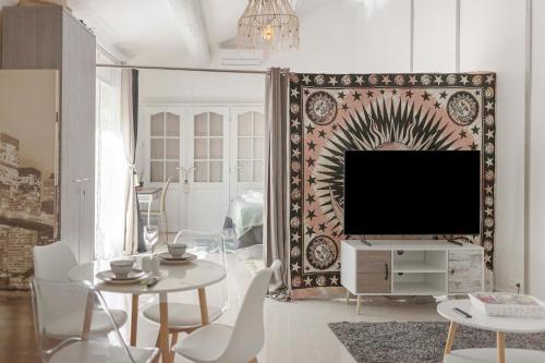 Studio Loft Privé (Studio Loft Prive) in Boisset-et-Gaujac