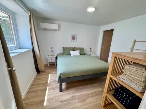 Modern 2-Bedroom Apt at Villa near the coast in La Sierrezuela