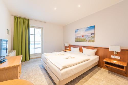 1 queen bed