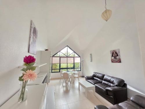 Bright&spacious flat w pool, near La Zenia & Beach