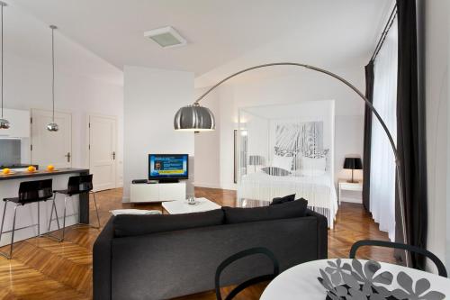 2 bedrooms, 2 beds