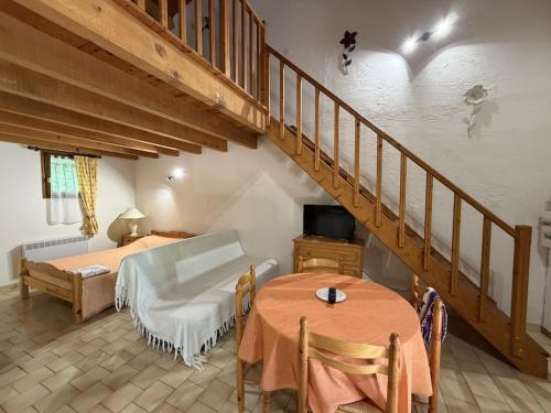 Spacieux studio à Castellane (Spacieux studio a Castellane) in Castellane