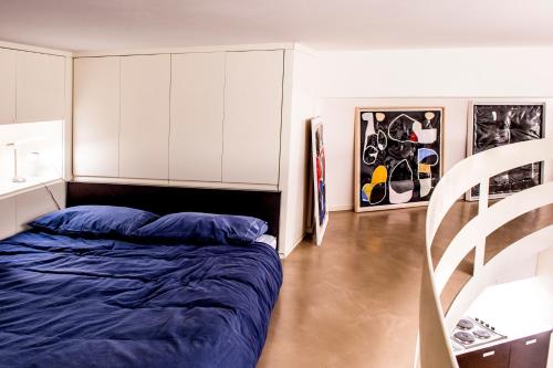 Gallery House - image 5