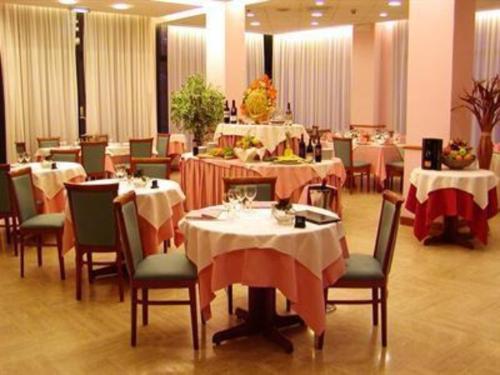 Hotel Executive Meeting & Events - 레스토랑