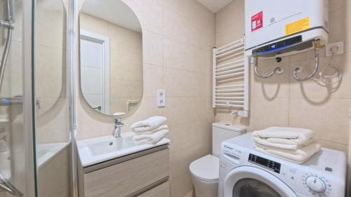 Apartamento lujoso y moderno en Malasaña, para 2 (Apartamento lujoso y moderno en Malasana, para 2) in Chueca / Justicia