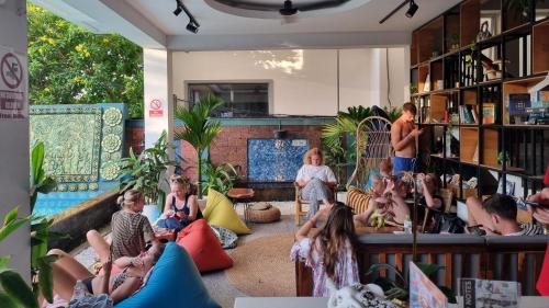 Pemandangan, THE PLACE Hostel & Pool Bar in Siem Reap