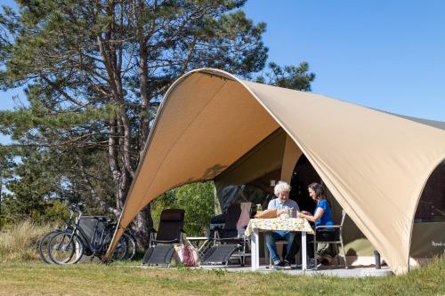 Duynlodge Ameland direct aan het strand – khách sạn tại Nes