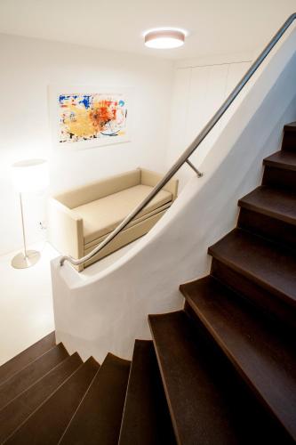 Gallery House - image 2