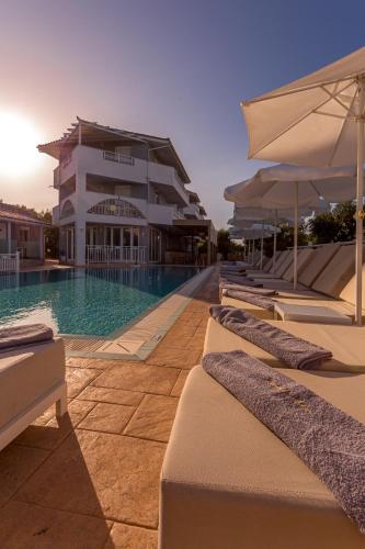 Pantheon Hotel in Tsilivi