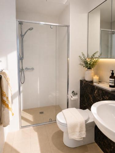 Luxury CBD Apartment with Darling Harbour Views - image 10