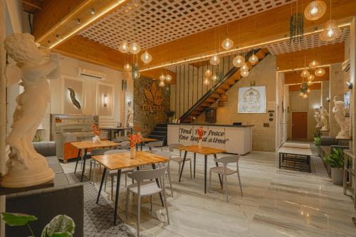The Leaf in Ludhiana