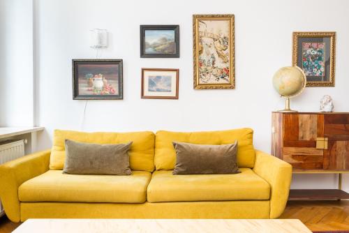 Ochota Colorful Apartment by BookingHost – khách sạn tại Khac