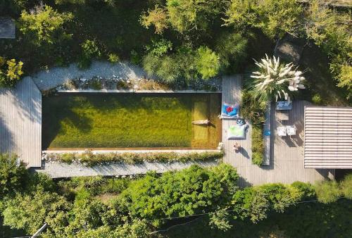 Viesnīcas āriene, Former Sheepfold With Natural Shared Pool In Drôme (Former Sheepfold With Natural Shared Pool In Drome) in Puī Senmartēna