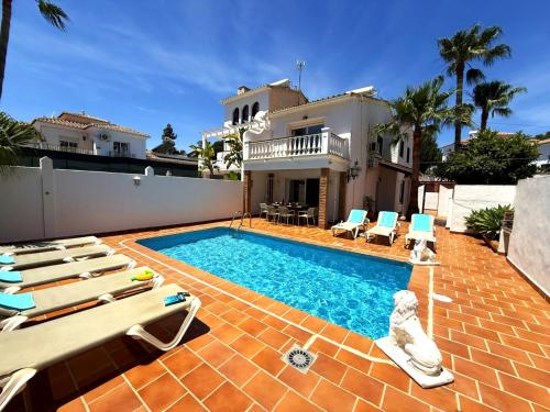Nerja Paradise Rentals - Villa Los Leones