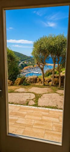 Marina House - Luxury apartment, sea view, WI-FI, Aircon - Key to Villas