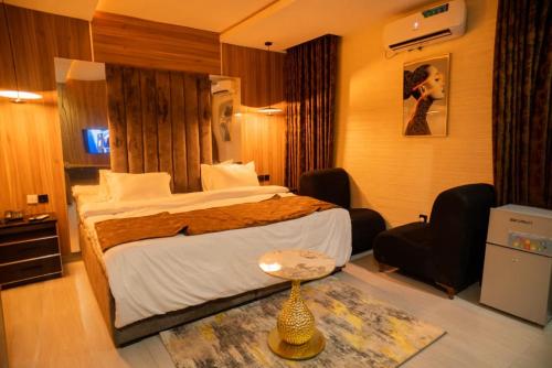 Trev Hotels and Suites in อซาบา