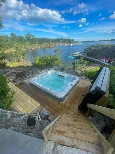 A szálláshely kívülről, House With Own Jetty And Jacuzzi Near Langesund in Langesund