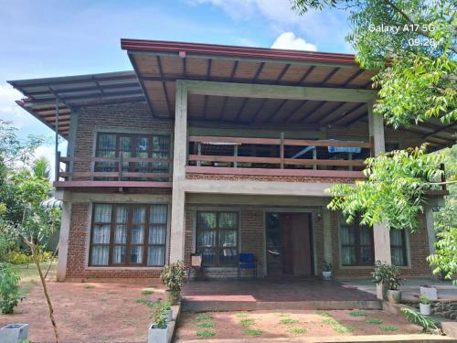 Old bungalow – khách sạn tại Maha Bulankulama