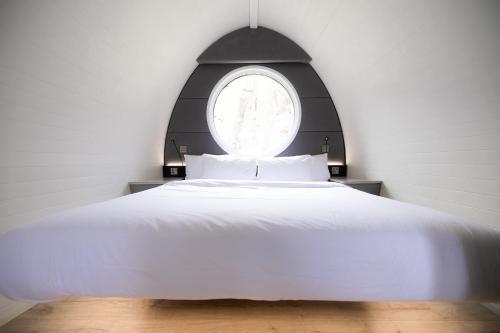 Lost Shore Surf Resort Room Type - Waterfront Pod Without Hot Tub