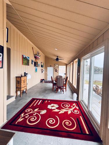 Aspy Bay Ocean Front Cottage in Dingwall (NS)
