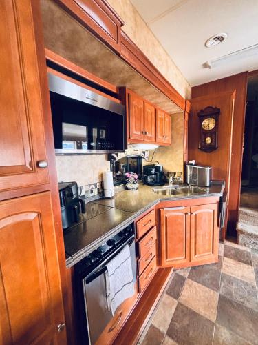 Aspy Bay Ocean Front Cottage in Dingwall (NS)