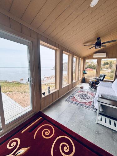 Aspy Bay Ocean Front Cottage in Dingwall (NS)