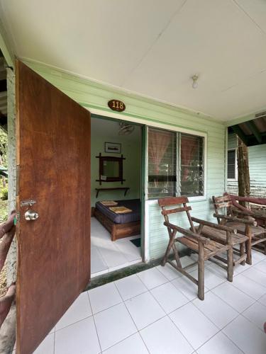 Chill Out Bar and Bungalows near Thale Waek (Separated Sea)