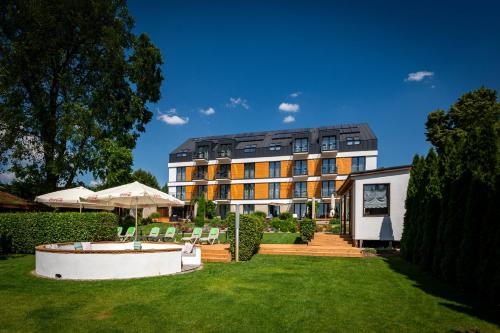 Hotel Uniejów, Turek