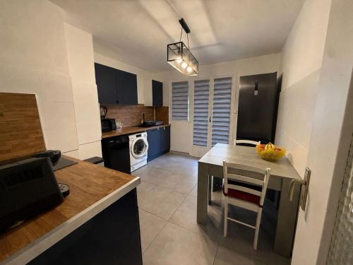 Sea la vie - cosy climatise-balcons-proche plage in Ventabrun