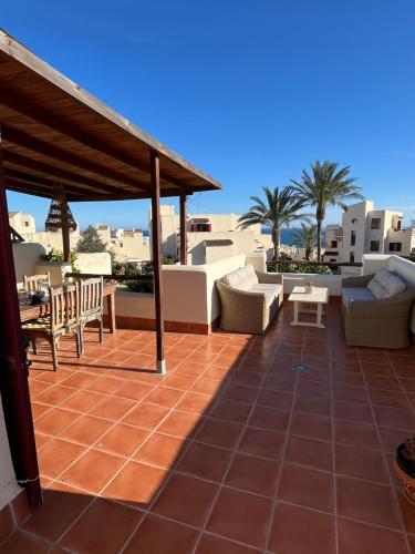 Vista Bahia Sea view, Pool, 700 m to beach – khách sạn tại Bahia de Casares