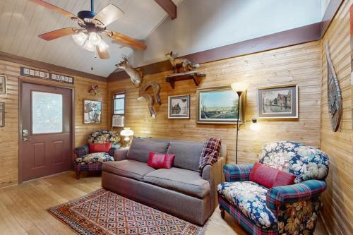 Andreas Creek Cabin #1 in Boone, USA