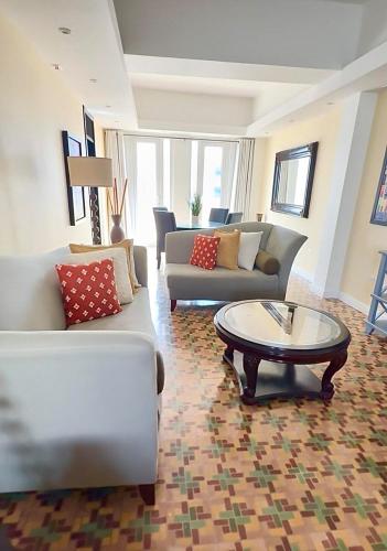 Modern Colonial 2bd in the Heart of Old San Juan – khách sạn tại Khac