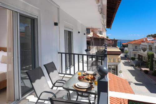 Paula luxury living by the sea 3